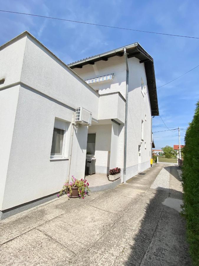 Apartman Lucija Gradici Экстерьер фото